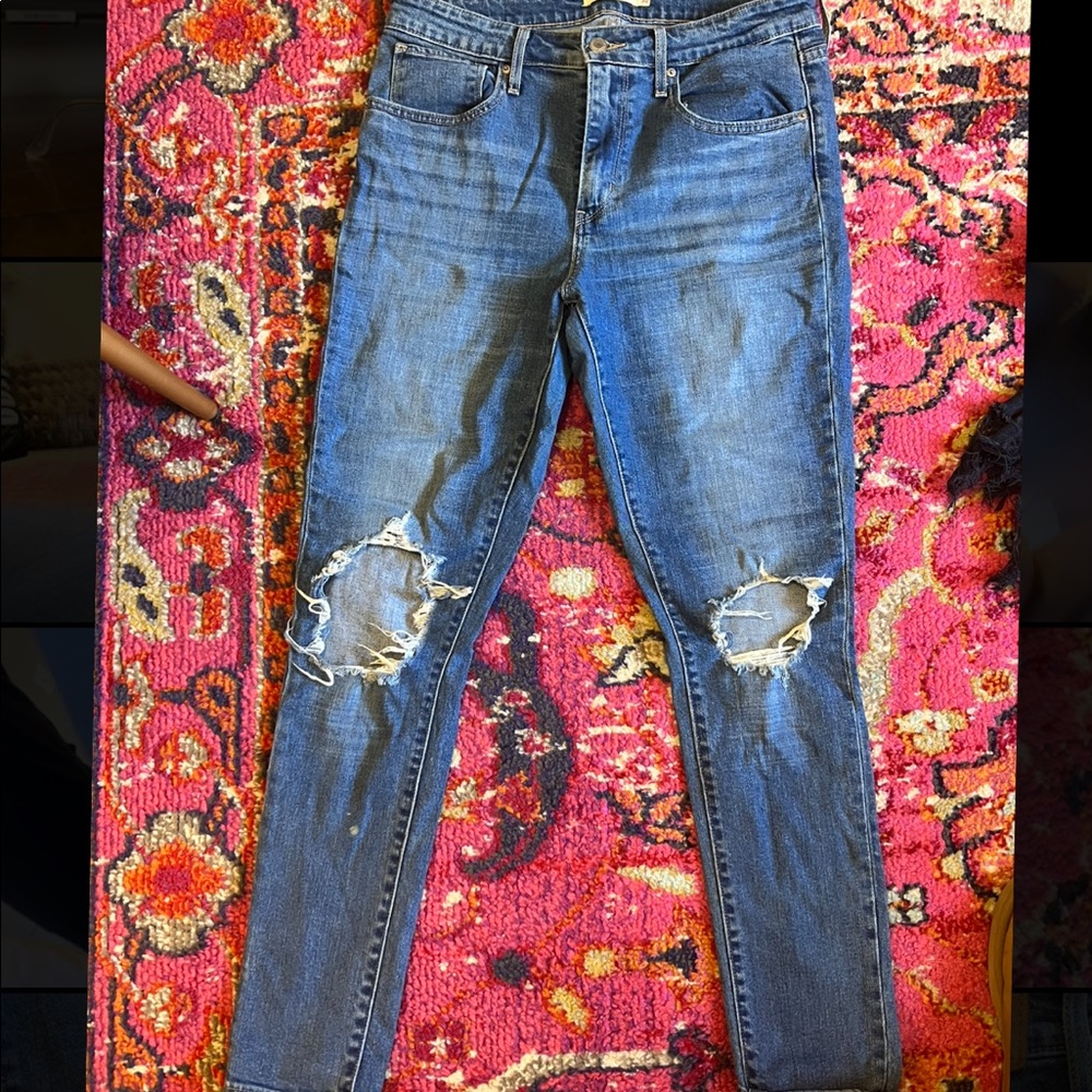 Levi's 721 High-Rise Ripped knee Skinny Jeans 30 - Picture 2 of 6